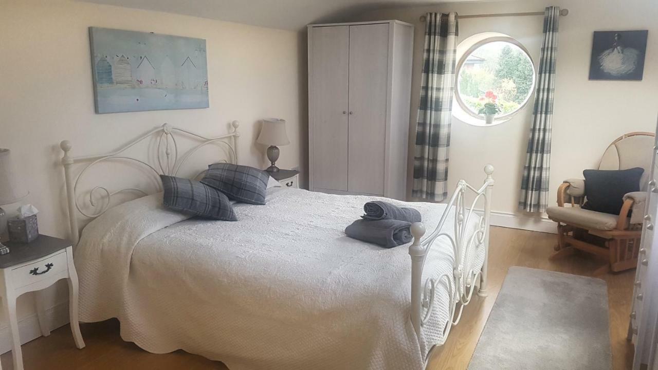 The Coach House Douglas Корк Екстер'єр фото